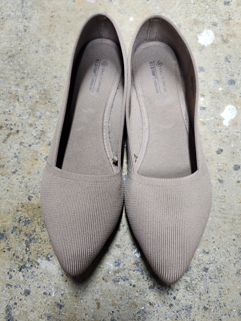 Comfortable VEGAN Flats, Cushioned, Neutral Shoes, Size 7